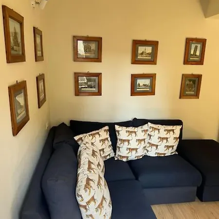 Bianca's Flat In The Center Con Posto Auto Privato Prenotabile * Parma
